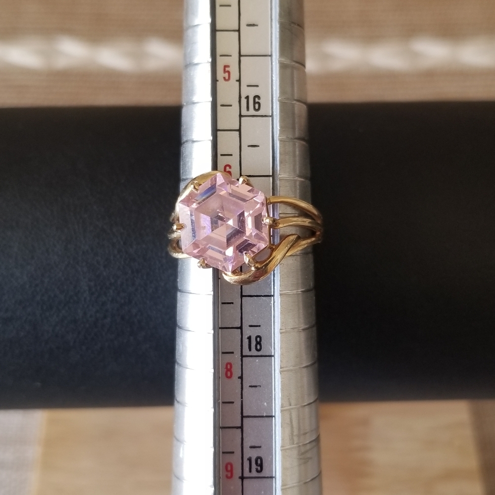 10K Gold CZ Statement Ring - Picture 6 of 11